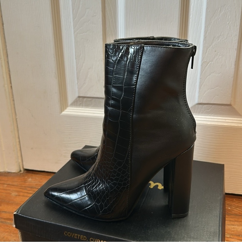 Lulus Boots - Picture 2 of 5